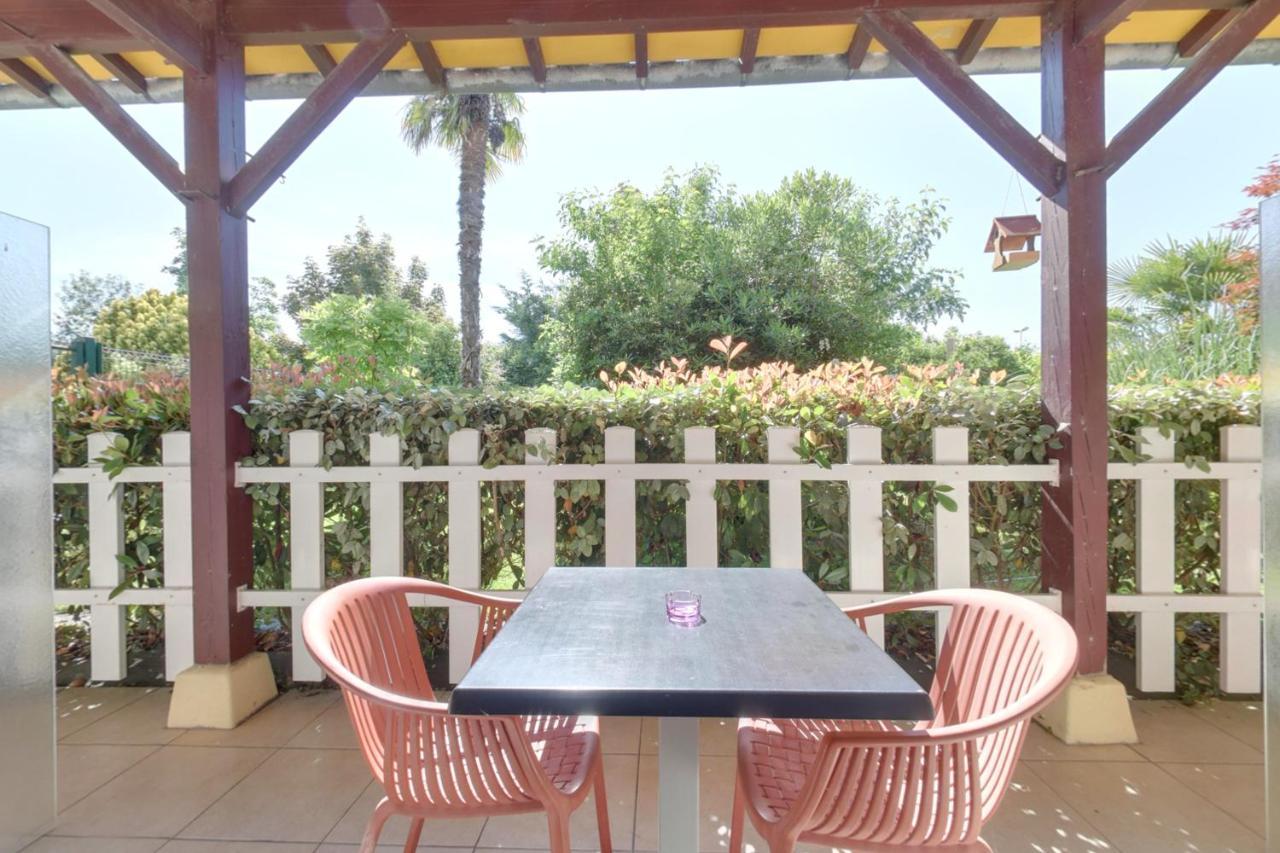 Contact O'nice Hotel Saintes